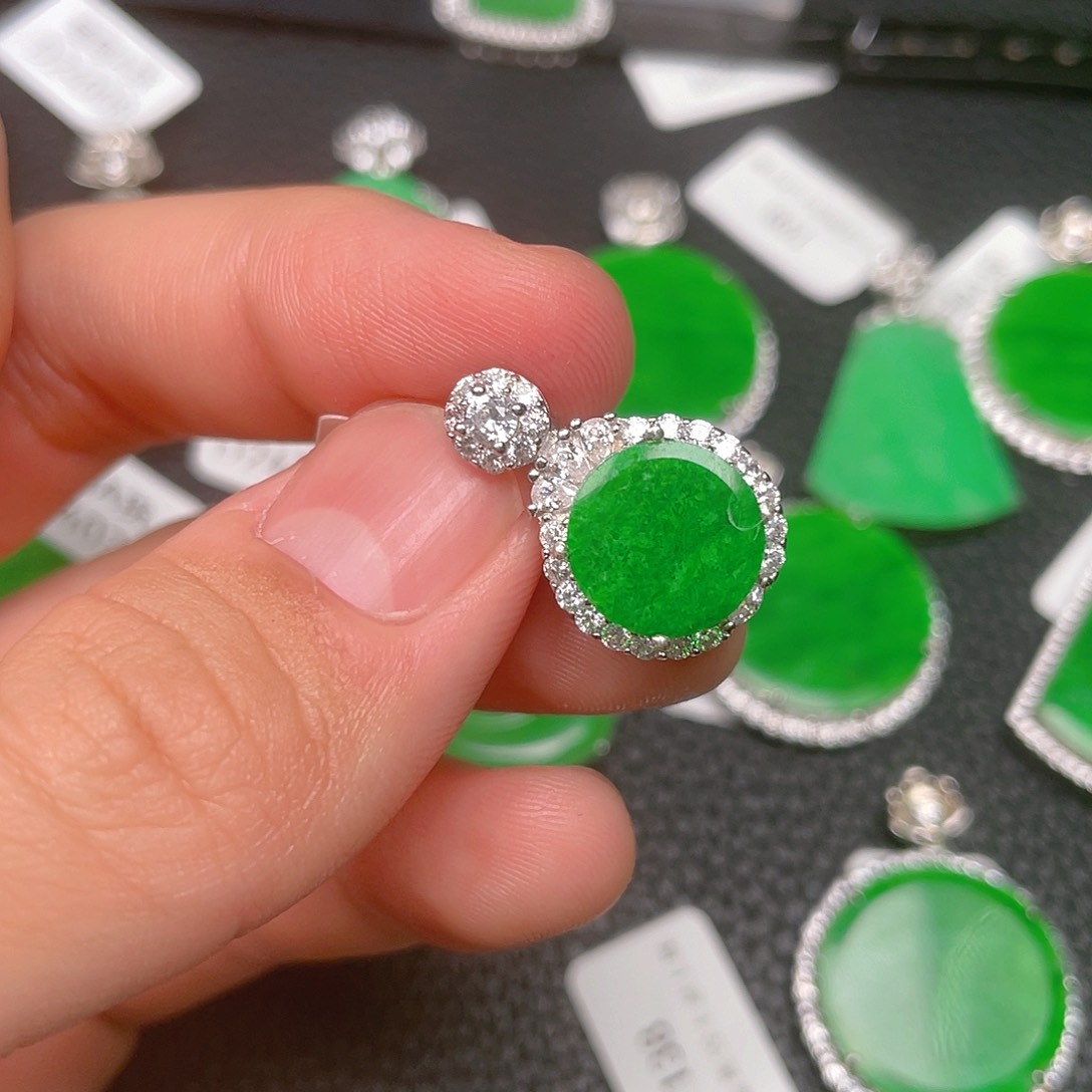 【闪购商品】翡翠吊坠(不含链)银S925镶嵌