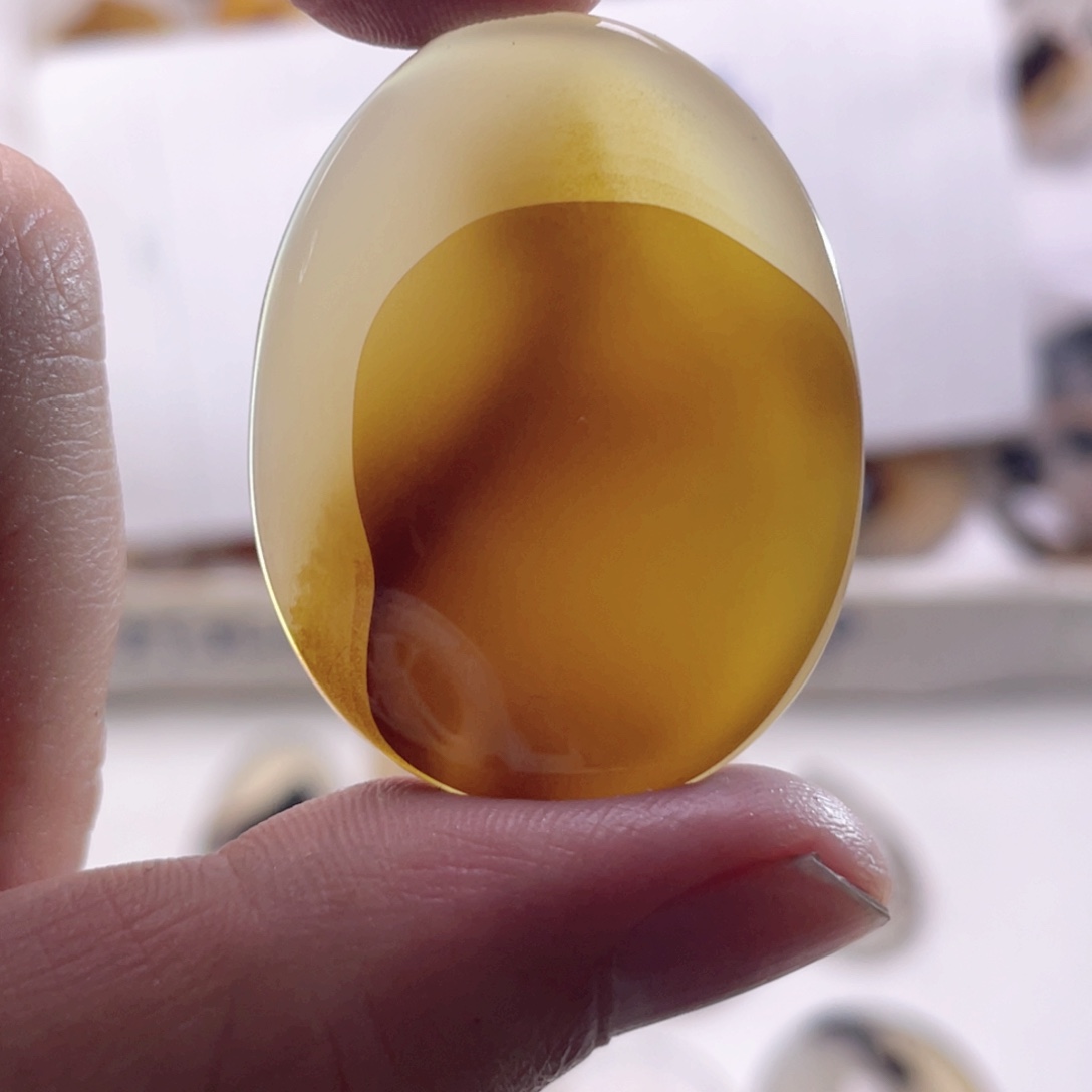 玛瑙/玉髓未镶嵌珠宝奇石