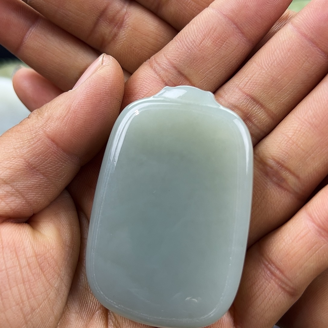 和田玉未镶嵌珠宝半成品