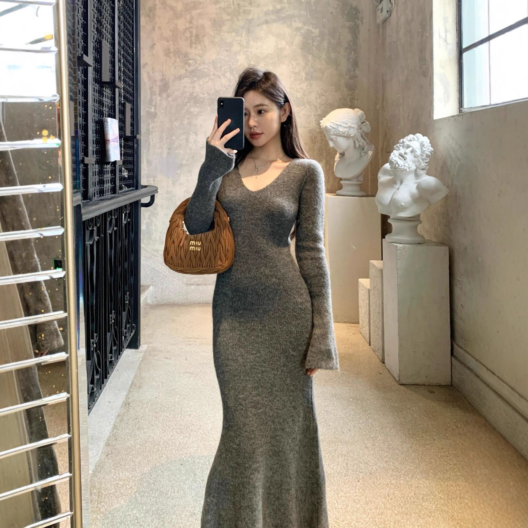 3195针织连衣裙新款女秋冬气质灰色百搭大衣长裙御姐风修身打底裙