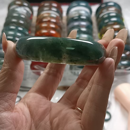 玛瑙/玉髓未镶嵌手镯