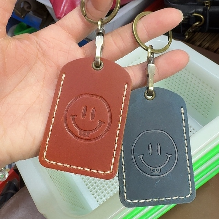 头层牛皮微瑕门禁卡套两个