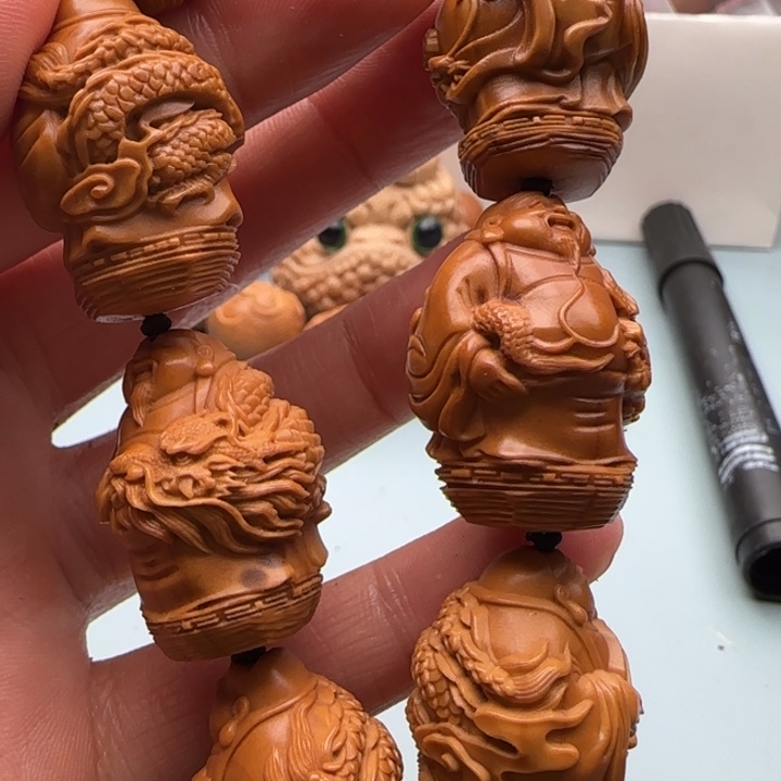 橄榄核手串雕刻工艺