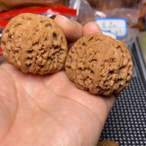 文玩核桃把件如*南疆石46