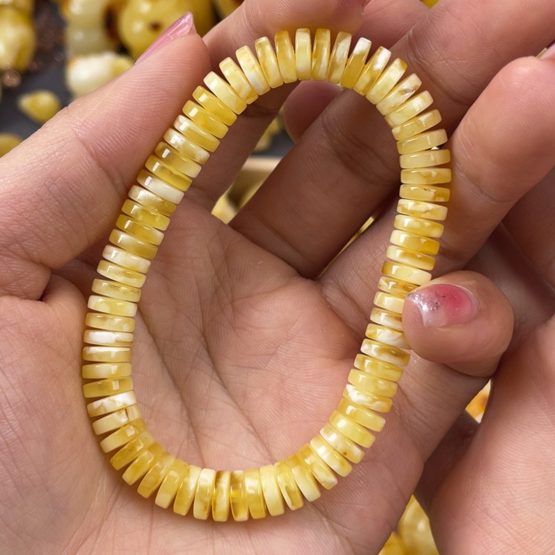 琥珀裸石未镶嵌蜜蜡