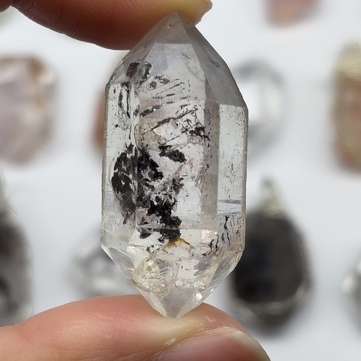 颈饰未镶嵌水晶水胆闪灵钻39mm+