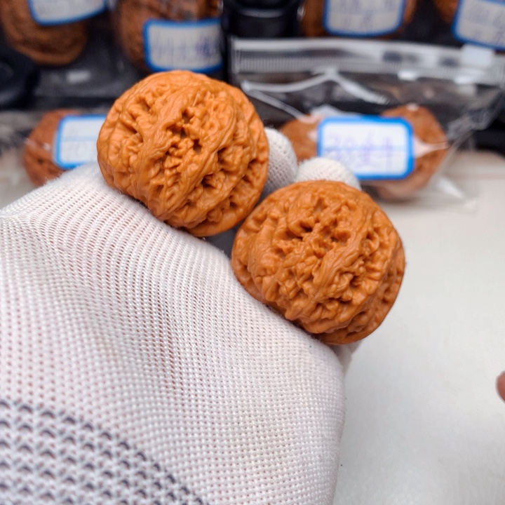 文玩核桃吊坠平谷大粗筋