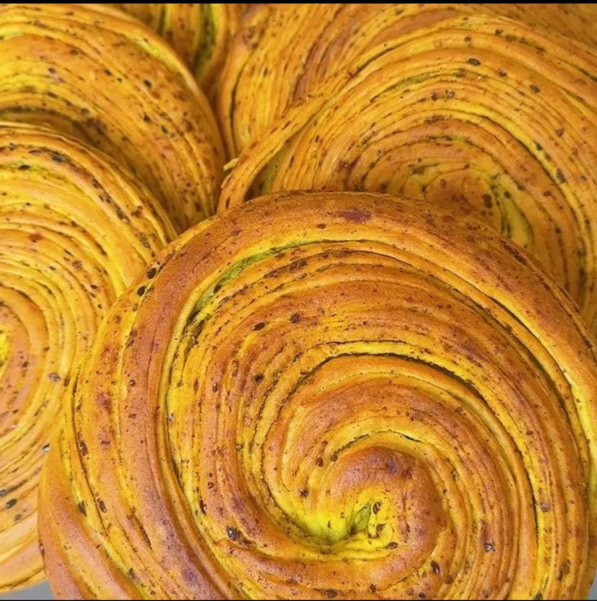  清真手工香豆油锅盔~胡麻锅盔 ~椒叶锅盔