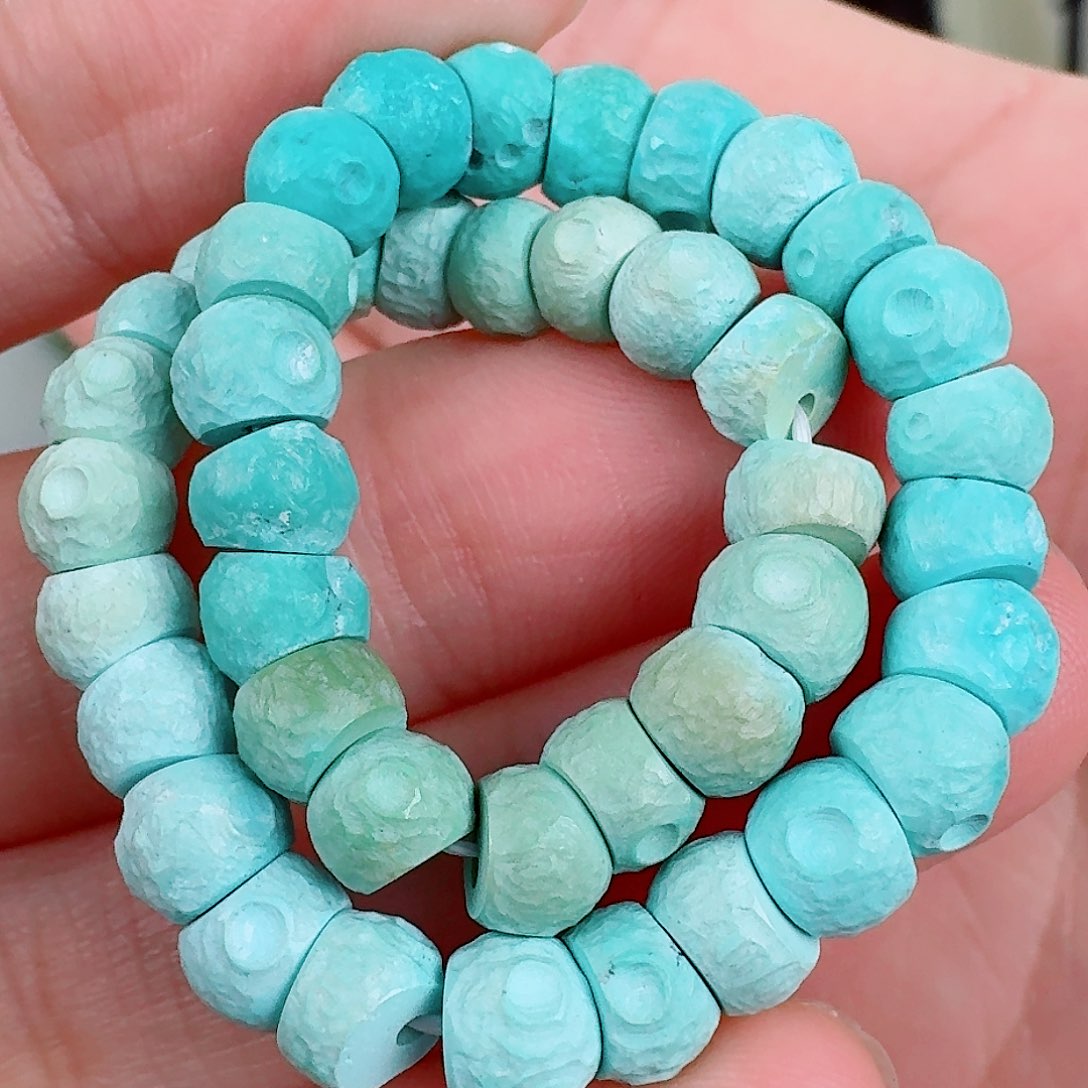 未镶嵌绿松石珠宝奇石