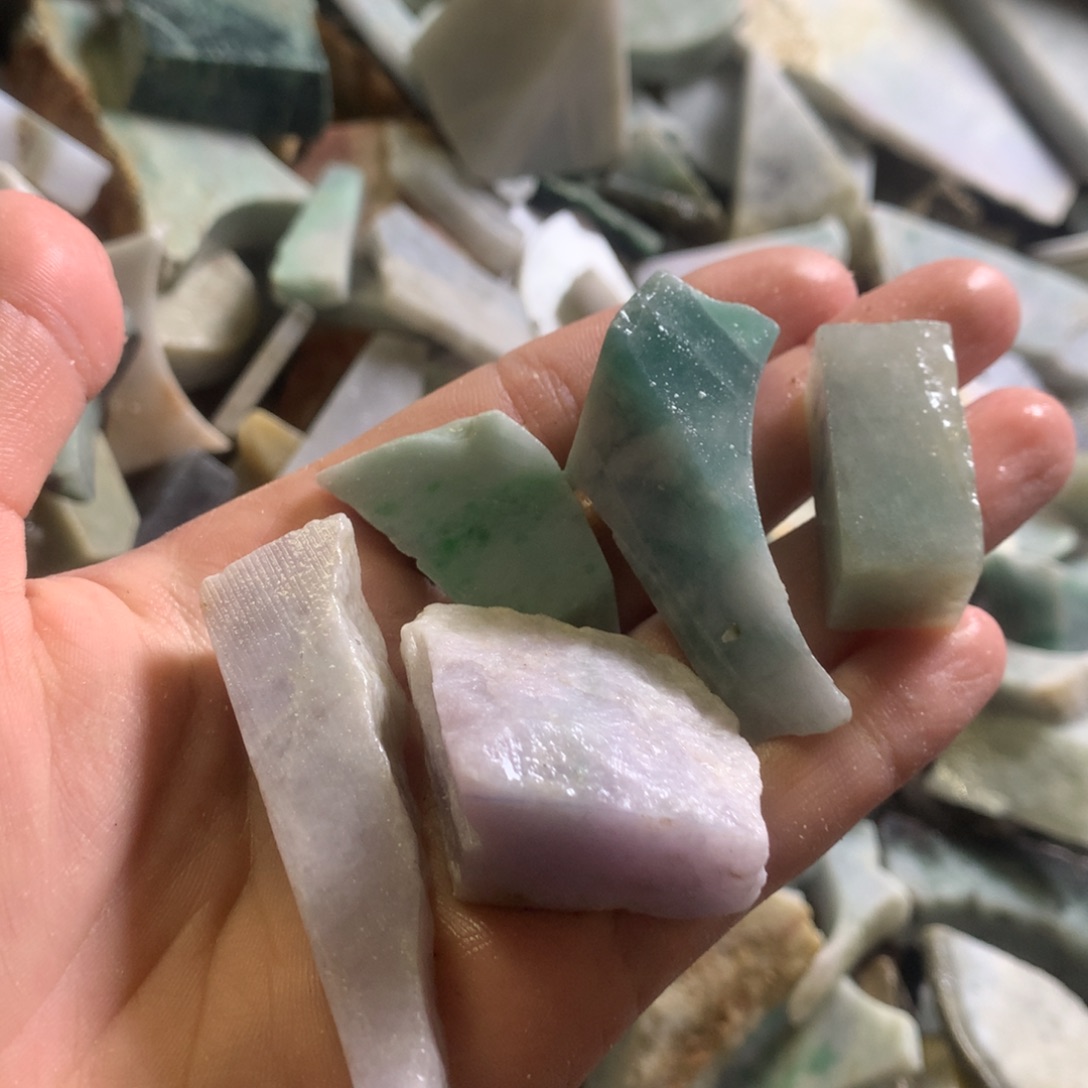 翡翠颈饰未镶嵌缅甸翡翠