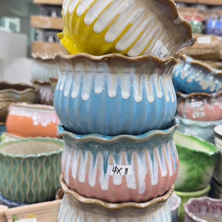 凑9块包邮，有孔，陶瓷花盆