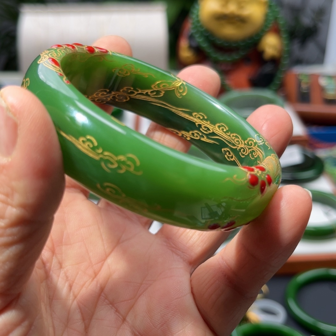 和田玉手镯未镶嵌