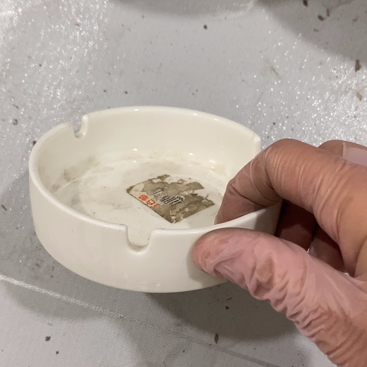 瓷片二厂汉玉骨瓷烟灰缸口径10厘米