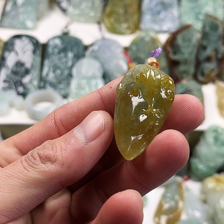 定制翡翠未镶嵌翡翠