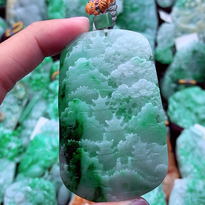 翡翠吊坠(不含链)未镶嵌