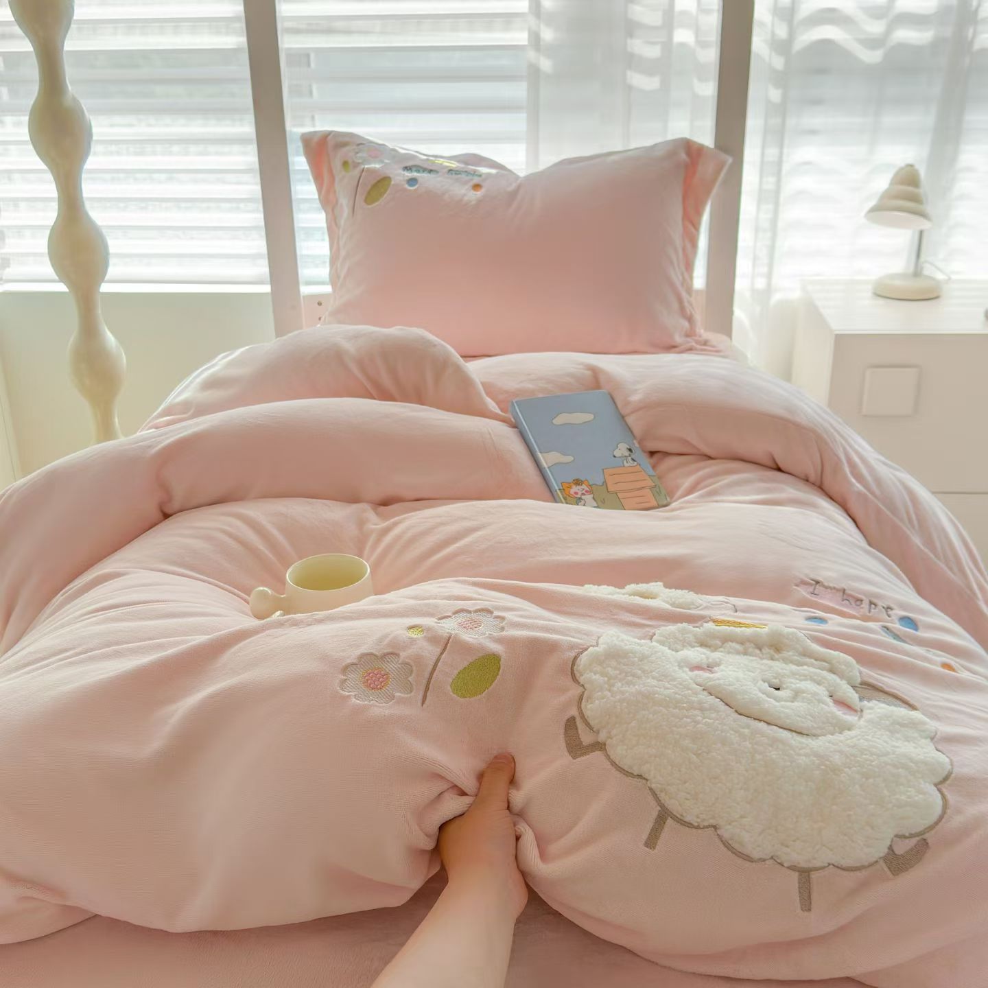 可爱卡通羊驼 南瓜 贴布绣加厚牛奶绒三件套宿舍上下床保暖三件套