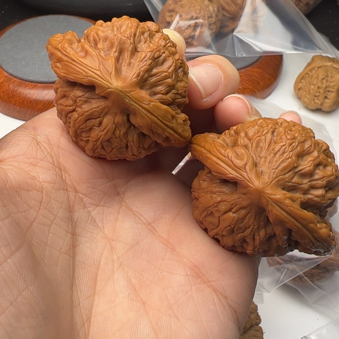 文玩核桃吊坠44金公子