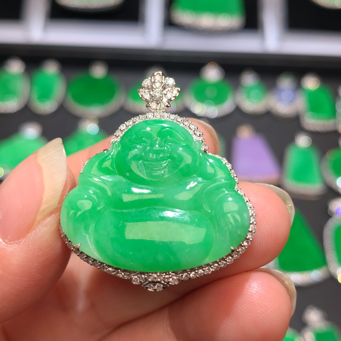 翡翠颈饰18K金镶嵌爱**理翡翠