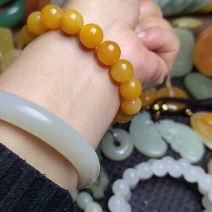 石英质玉（黄龙玉）手链未镶嵌