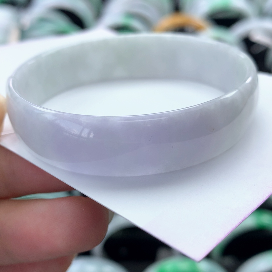 翡翠手镯未镶嵌公主