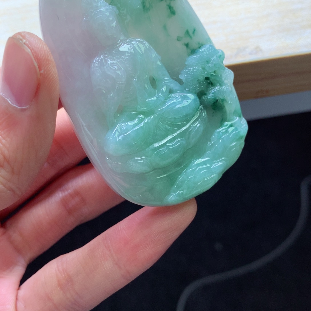 翡翠颈饰未镶嵌吊坠