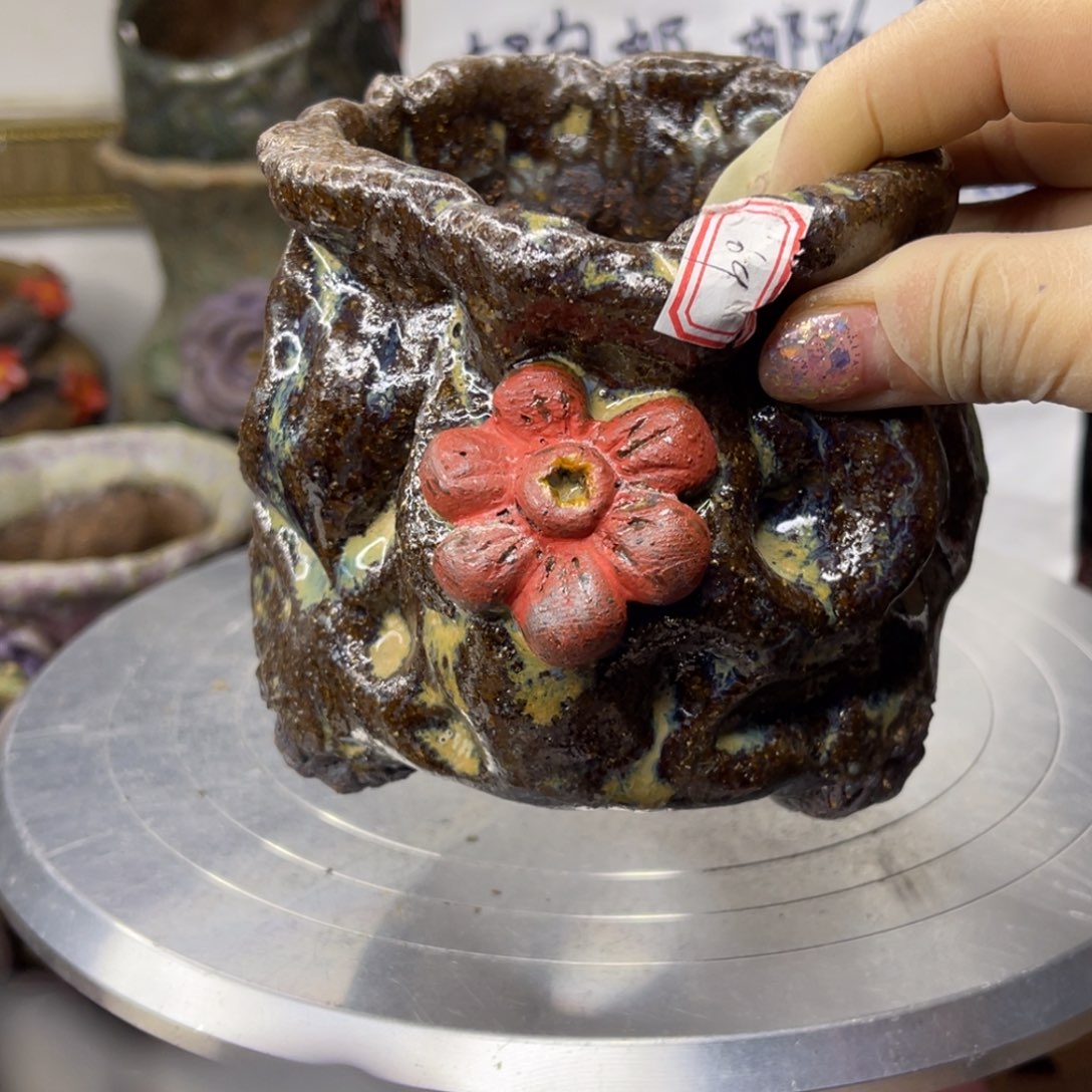 红陶粗砂陶瓷花盆