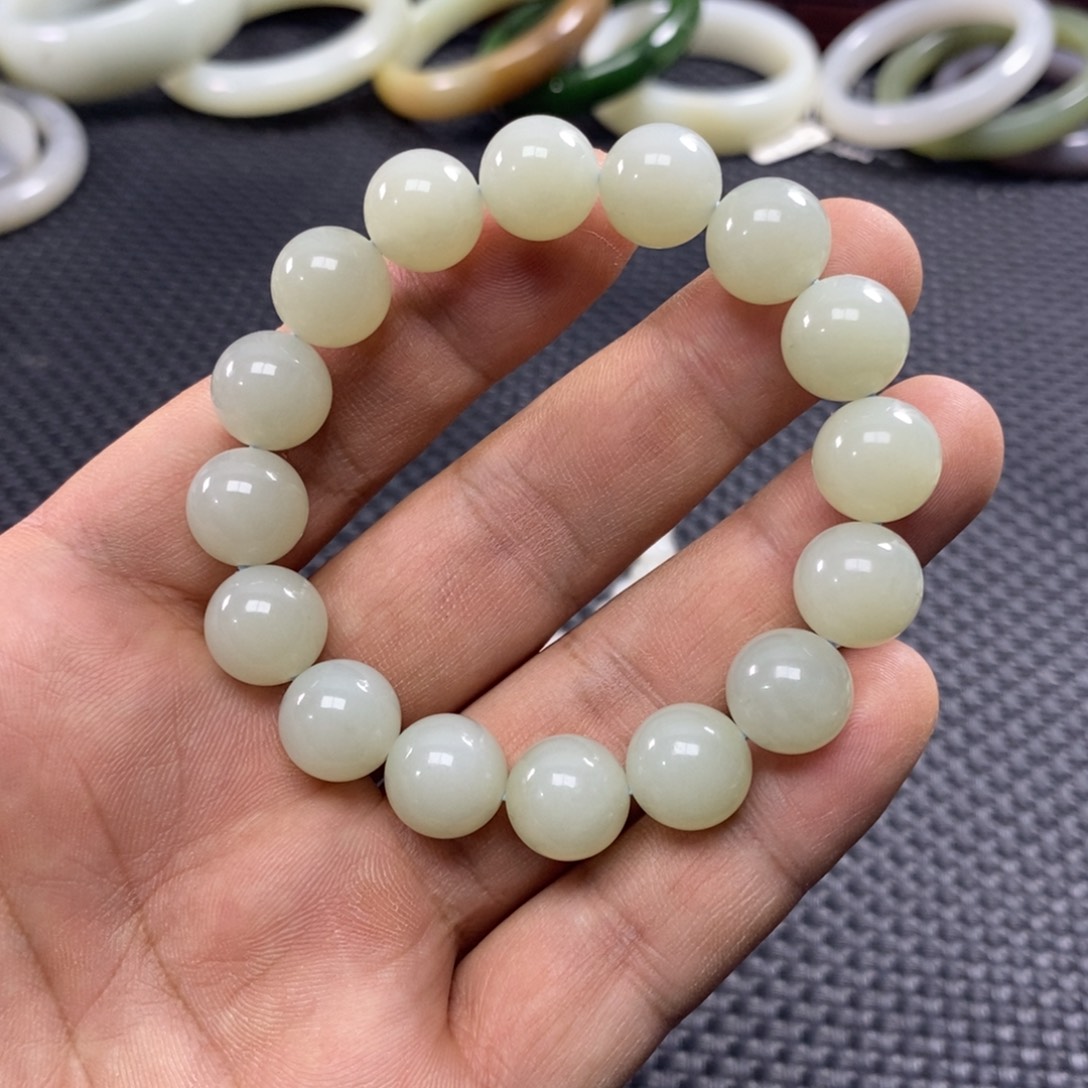 和田玉未镶嵌手链