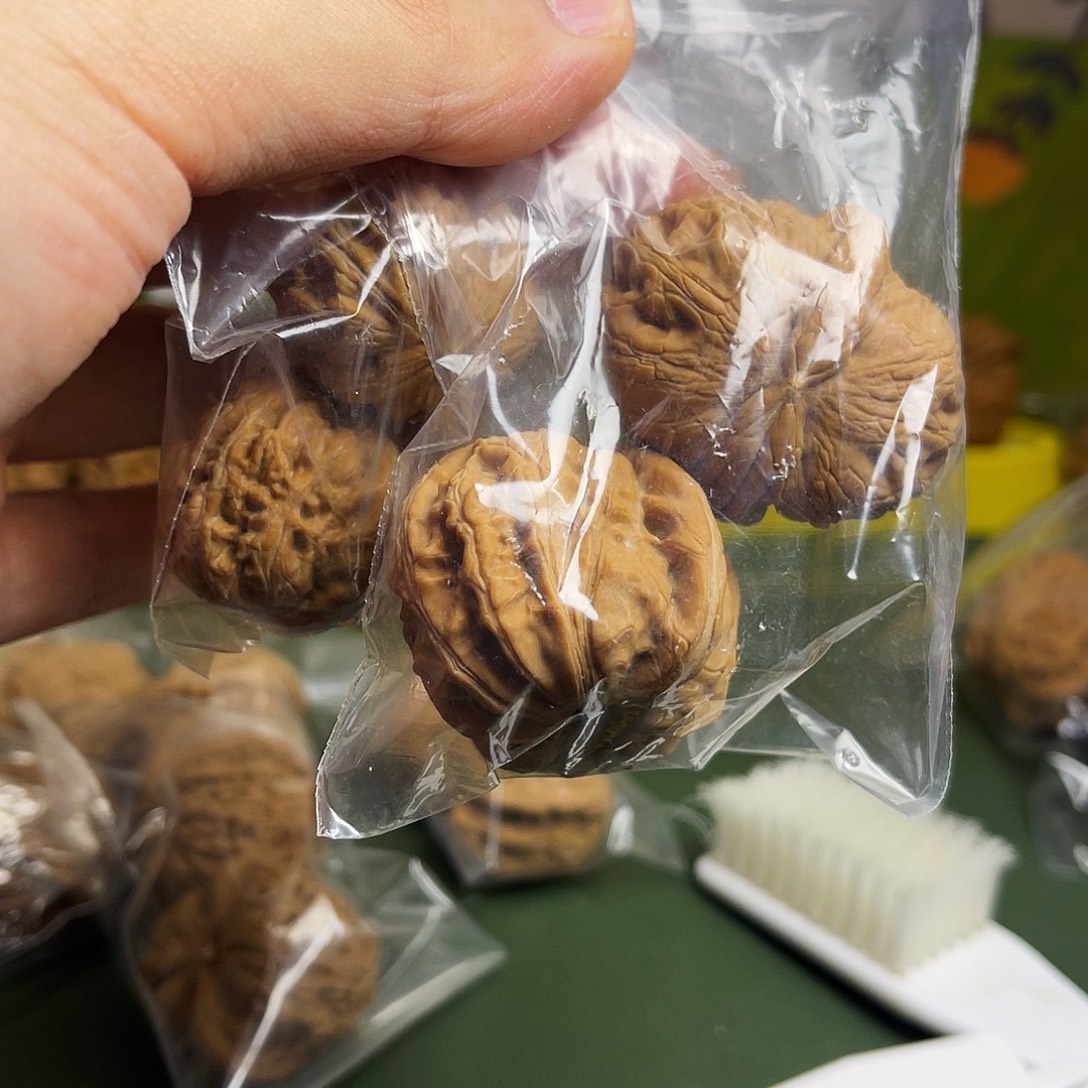 引***)吊坠文玩核桃31元宝，41元包两对