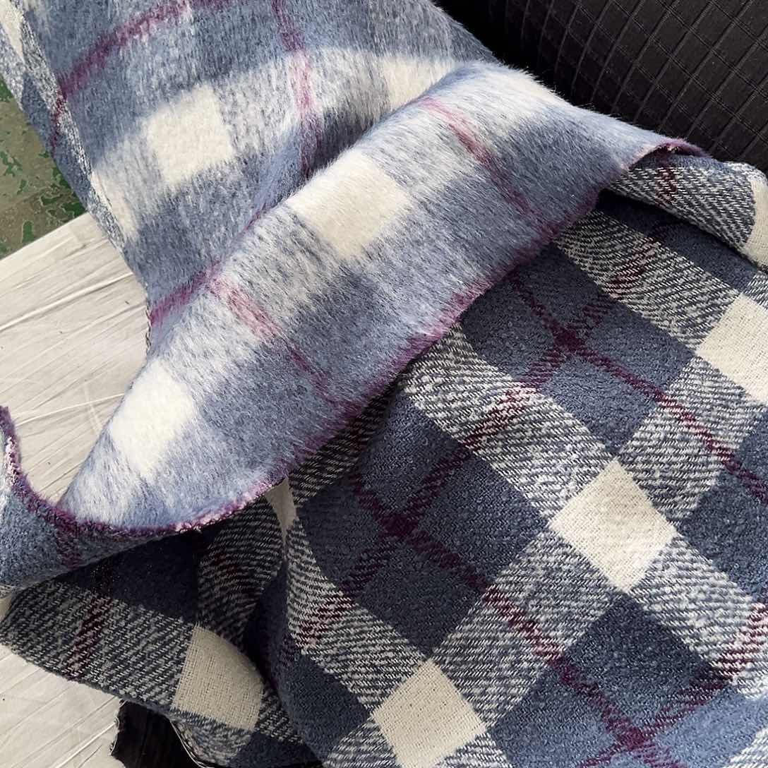 棉一米价港货格子尼1.5米宽果子对面仓库