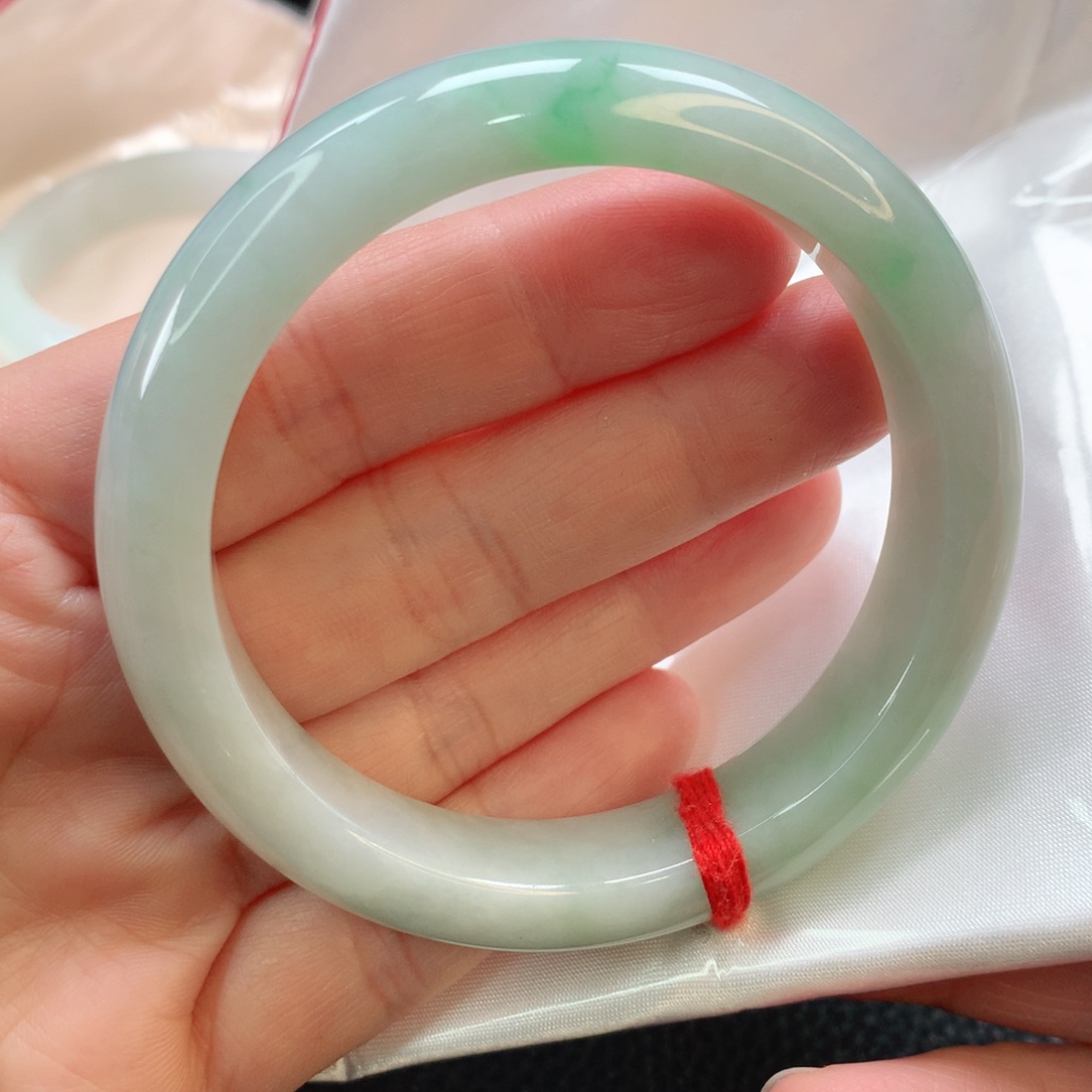 翡翠手镯未镶嵌57正