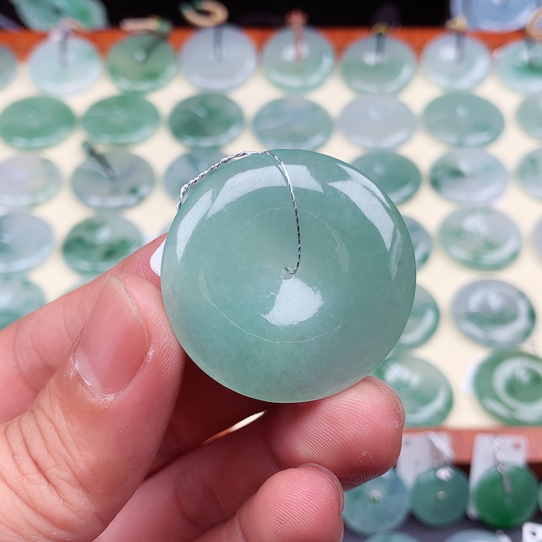 翡翠未镶嵌颈饰35.2-5.8mm