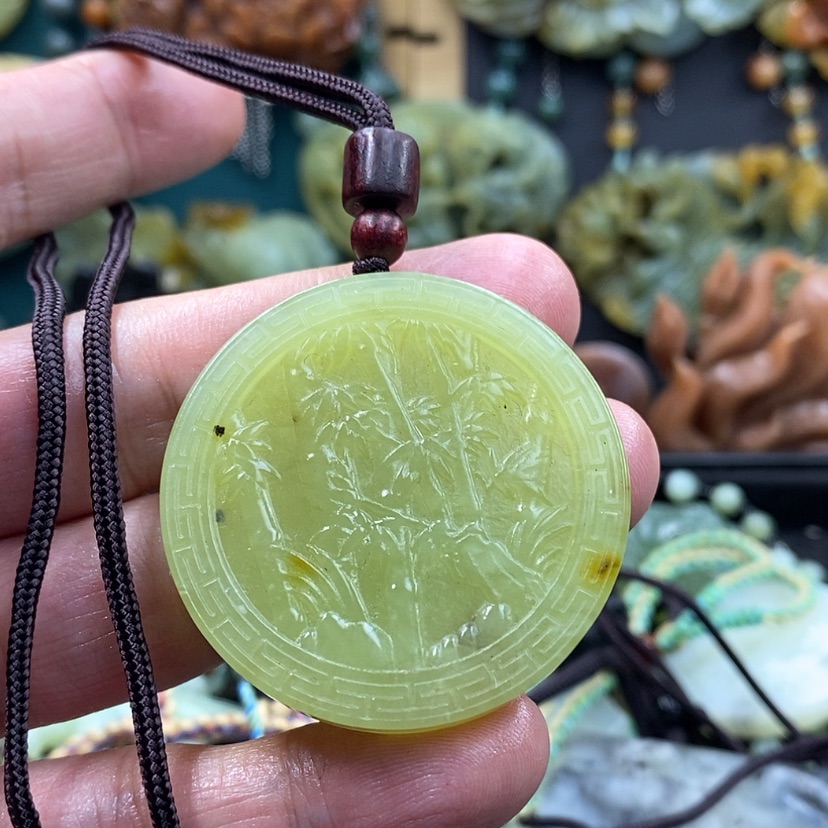 【闪购商品】未镶嵌岫玉吊坠