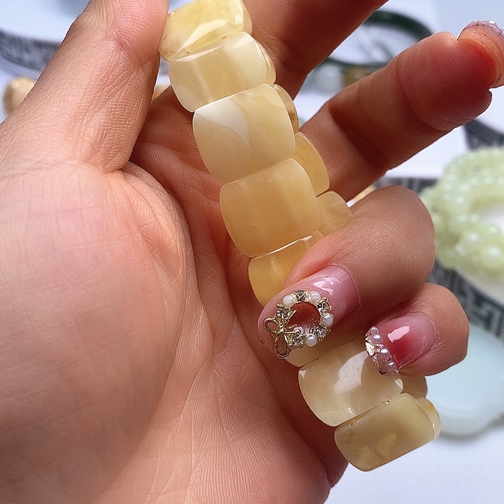 琥珀手链未镶嵌天然