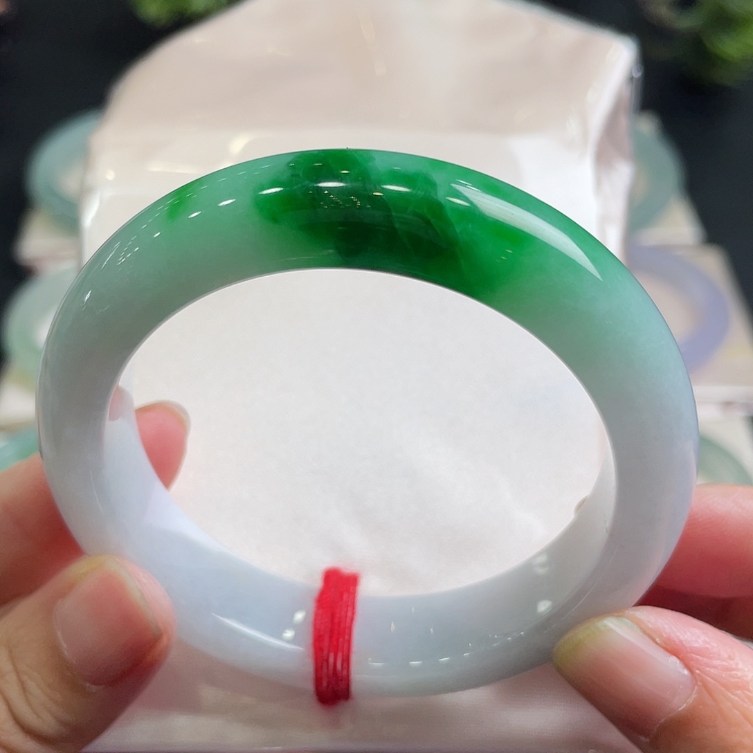 翡翠手镯未镶嵌10号正圈