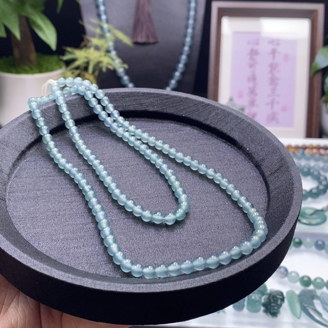 金***姐翡翠未镶嵌手链卡5左右项链108颗