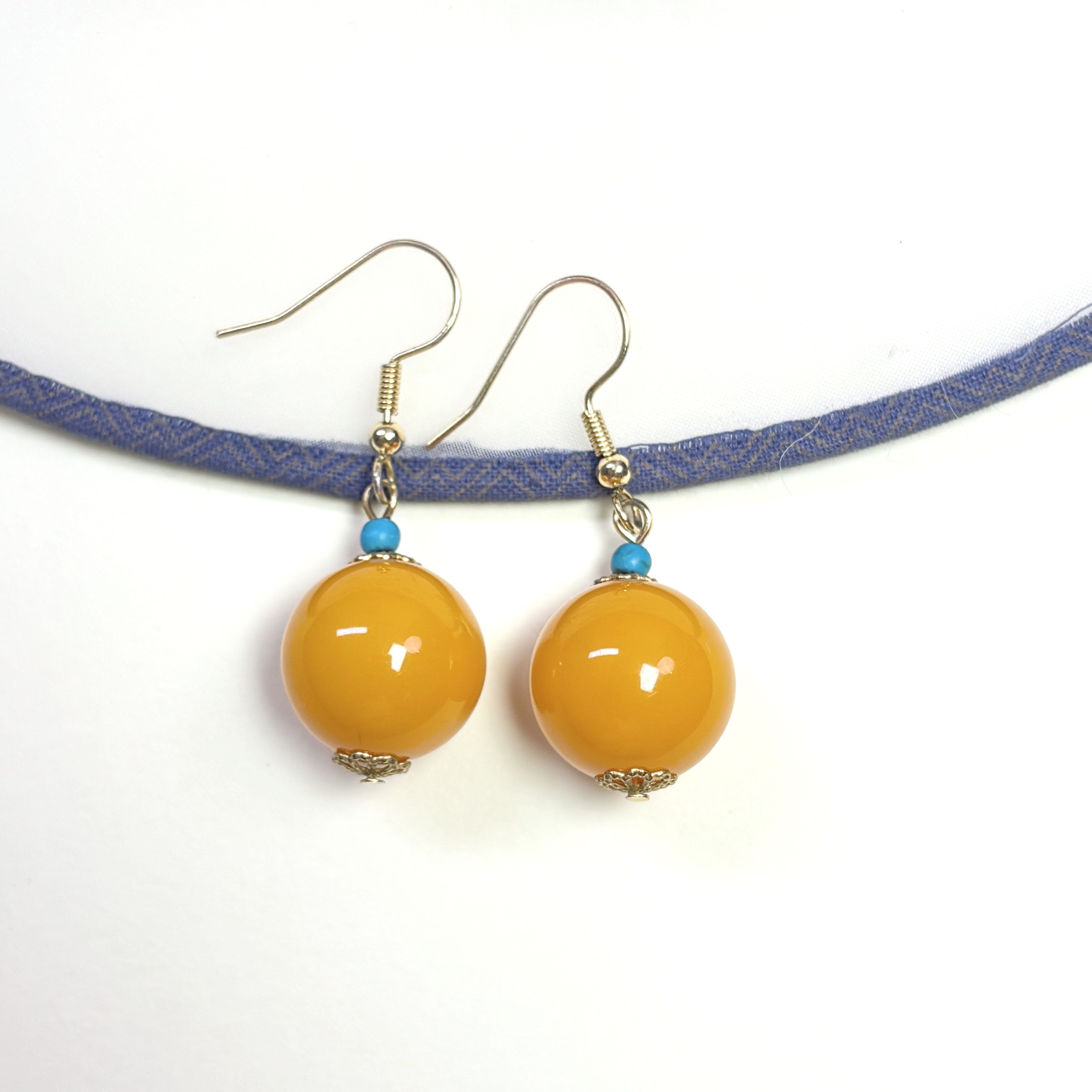 W002手工雕刻  时尚百搭  圆珠耳坠16mm