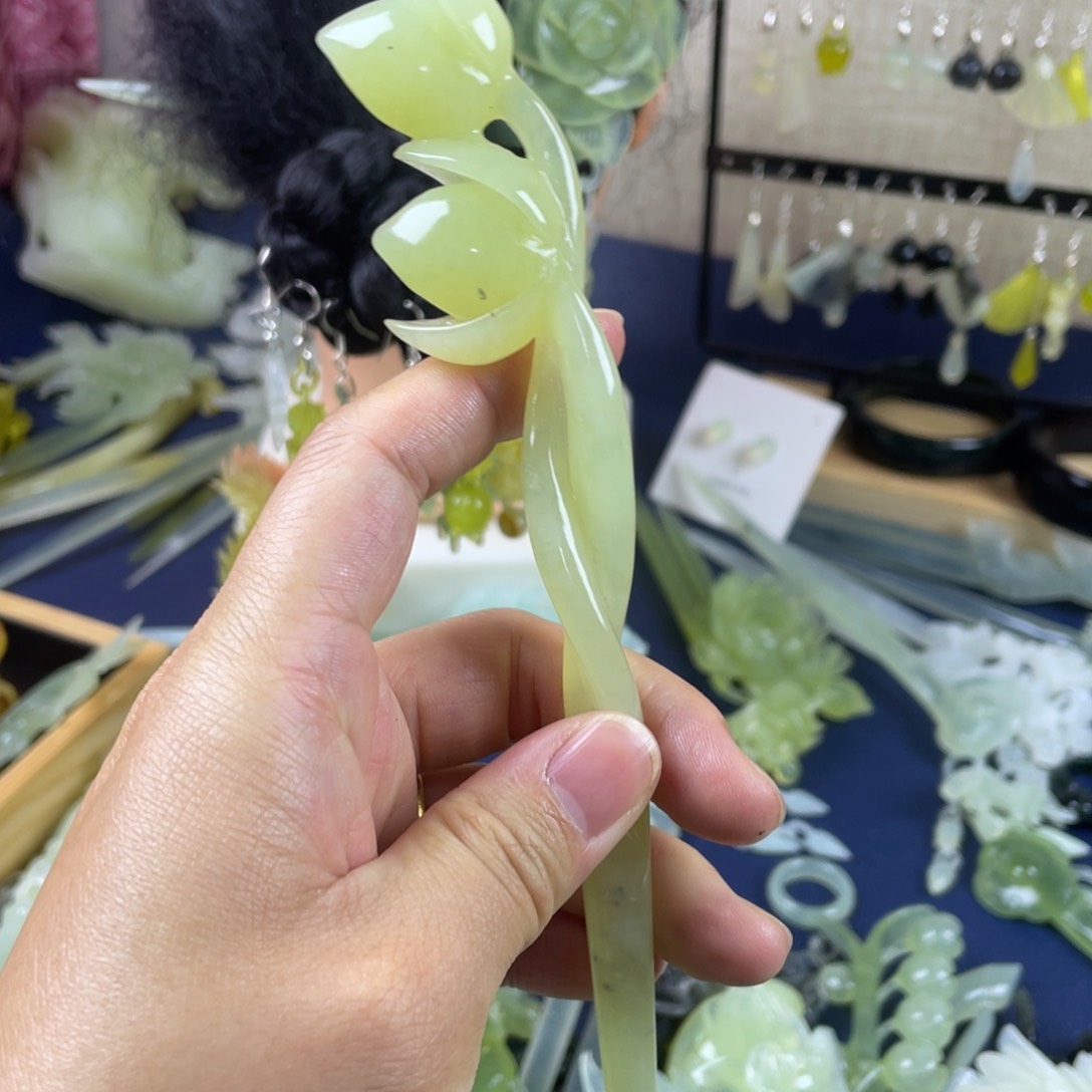 蛇纹石玉发饰未镶嵌