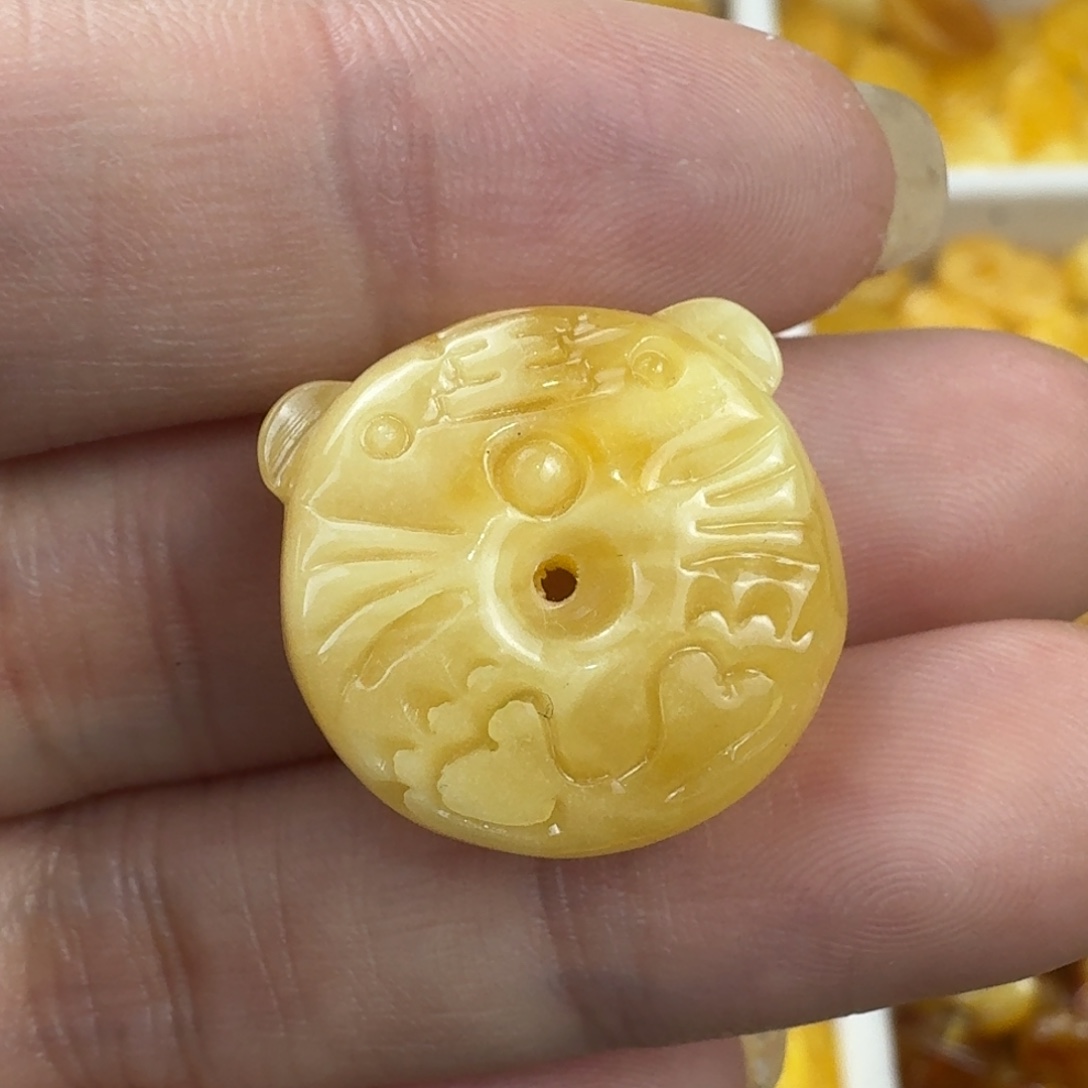 蜜蜡未镶嵌珠宝奇石全品 20.5×8.6mm