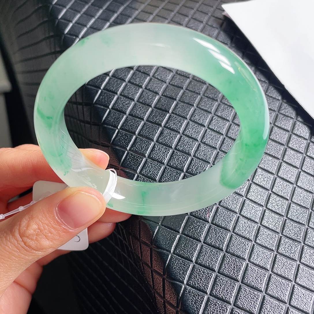 石英质玉手镯53未镶嵌绍****)