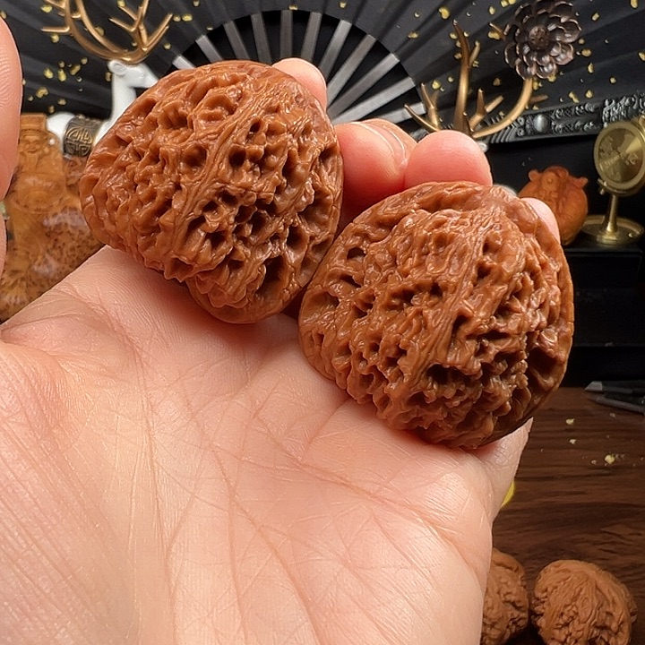 多***饭吊坠文玩核桃39三角南疆