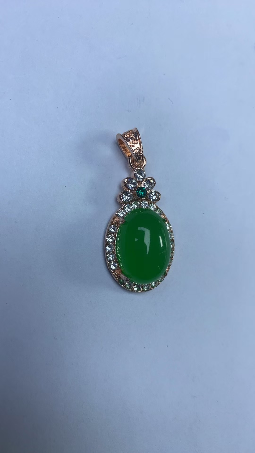 YY05【邂逅翡翠高冰吊坠，冰透绿意，开启浪漫时光】