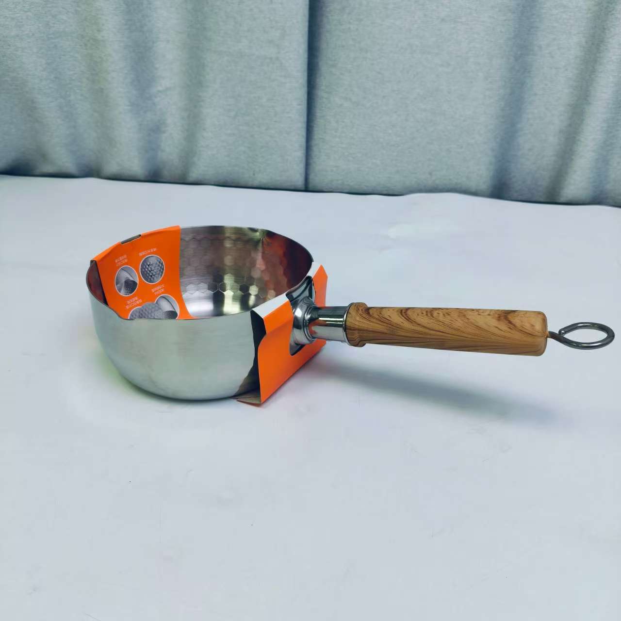 67136  不锈钢雪平锅奶锅（16cm）