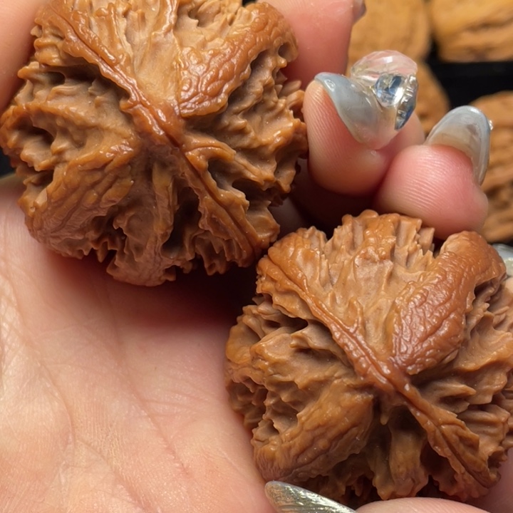 文玩核桃把件秦岭山脉核桃