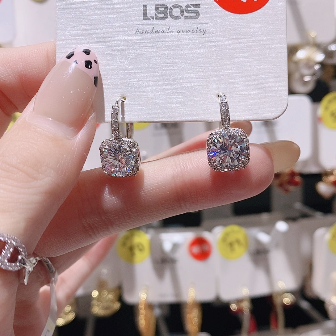 锆石铜合金合金银色