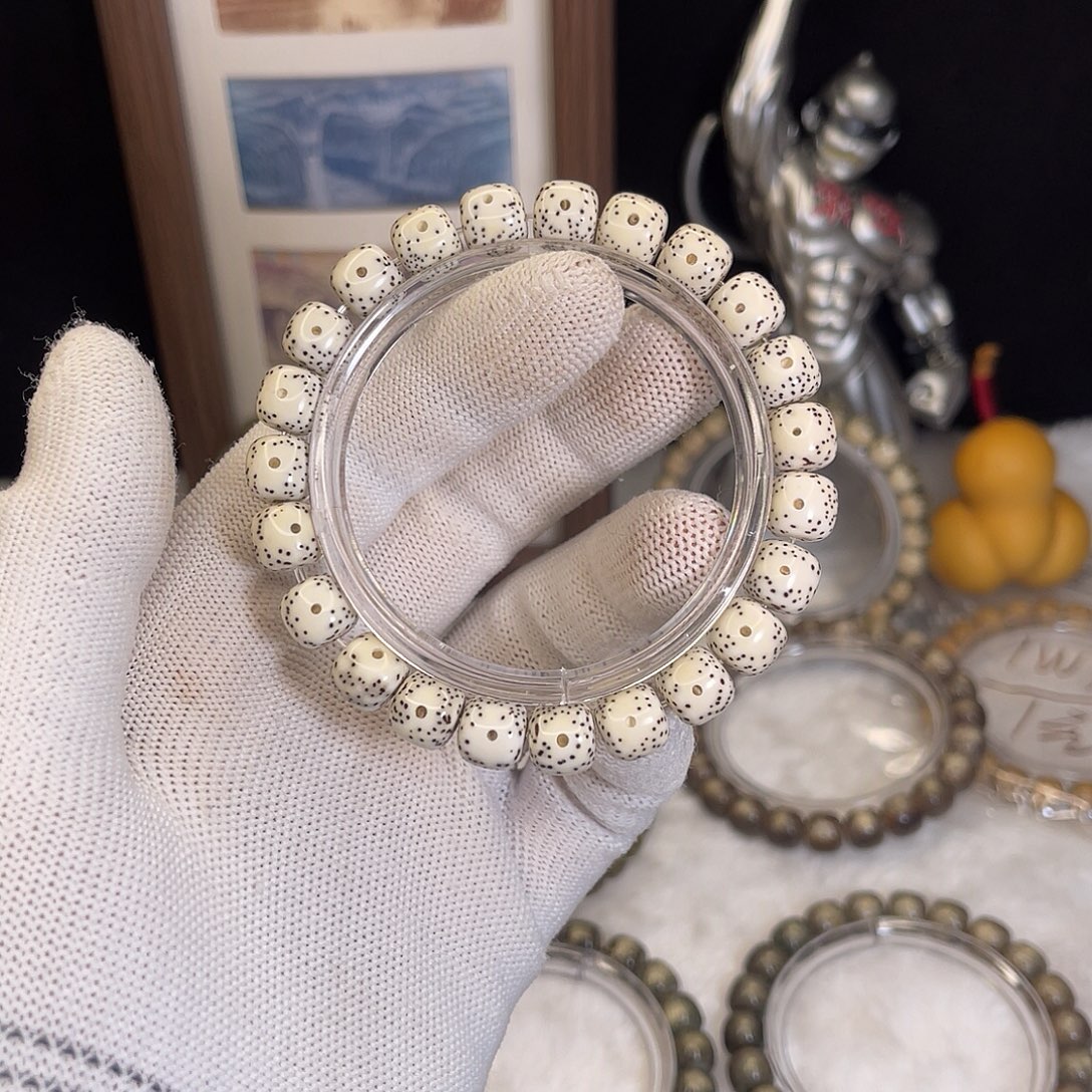 星月菩提手串651 号.   星月菩提. 一物一图.  