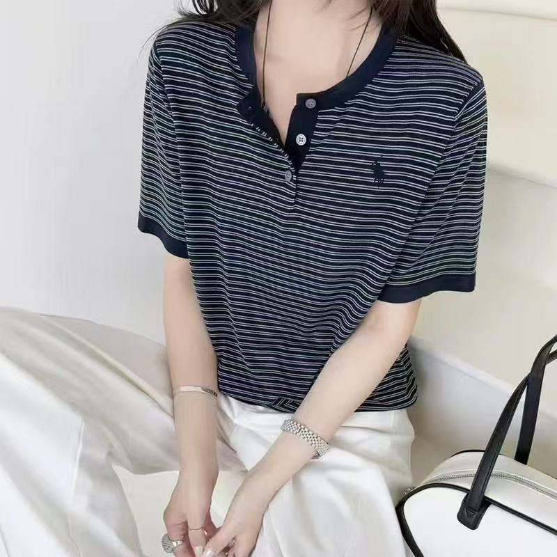 清仓福利款·外贸原单【刺绣小马】纽扣撞色条纹百短袖T恤女25045