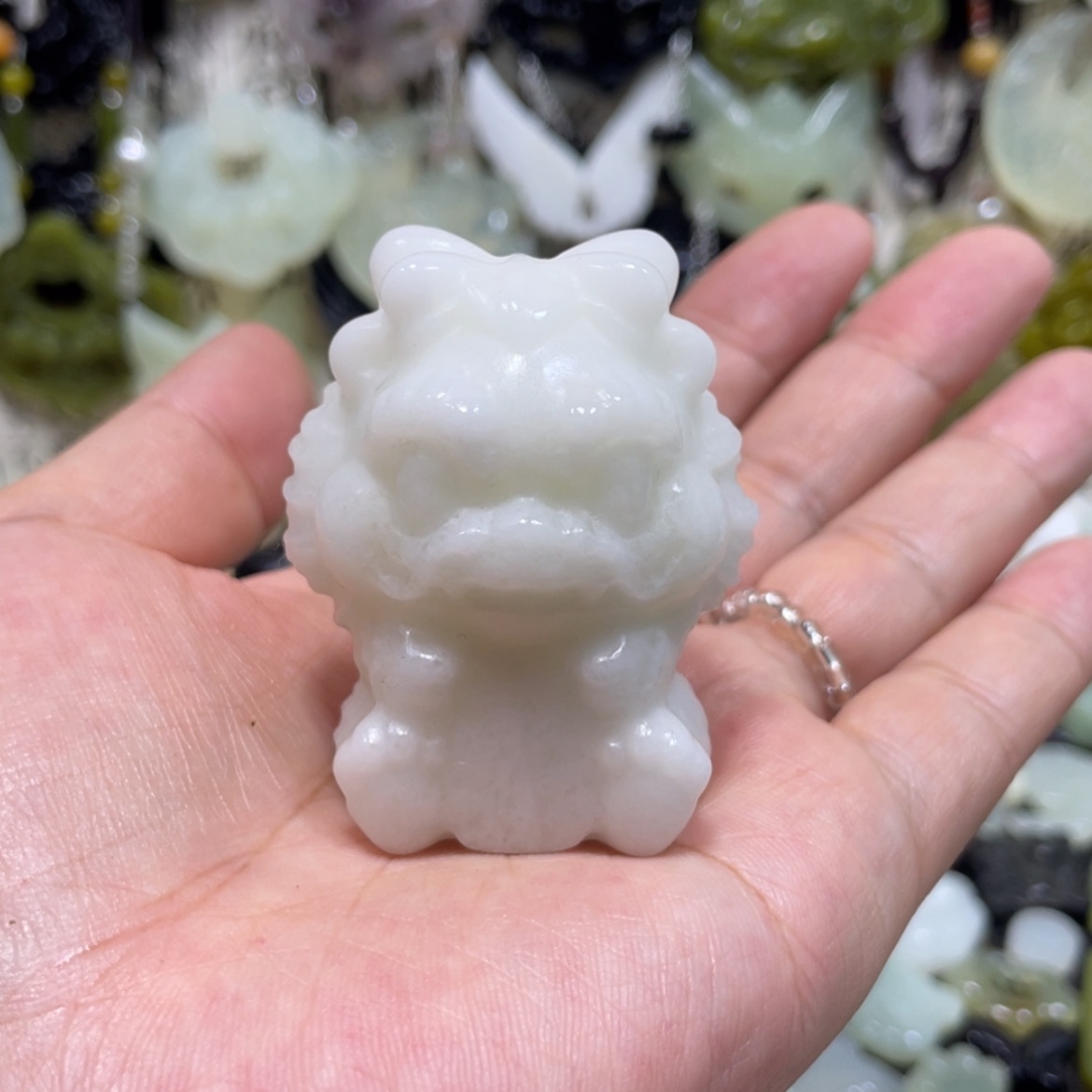 【闪购商品】岫玉颈饰未镶嵌18手把