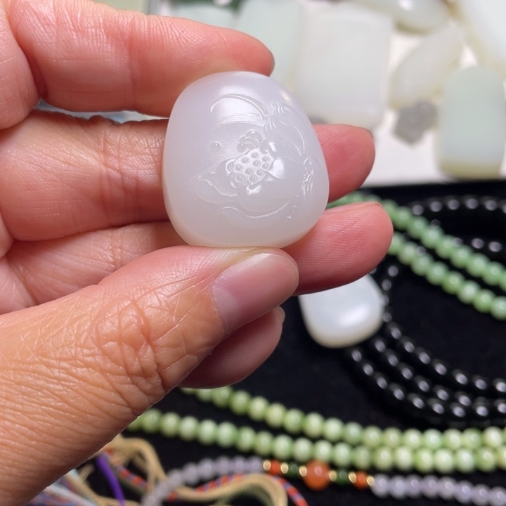 和田玉未镶嵌手链