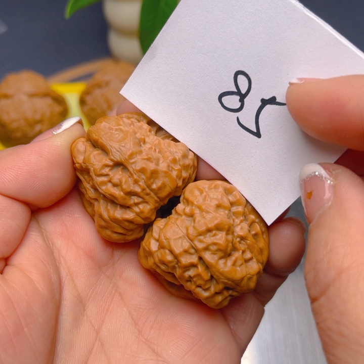 文玩核桃把件35蛤蟆头85