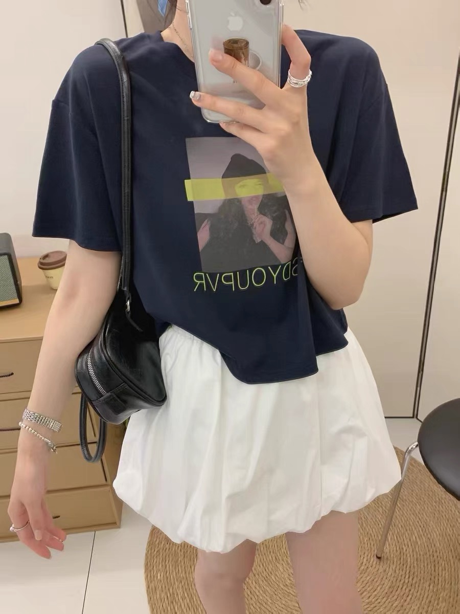 蜜蜜家夏季新款字母短袖印花T恤蓝色高腰百褶英伦风PTS+